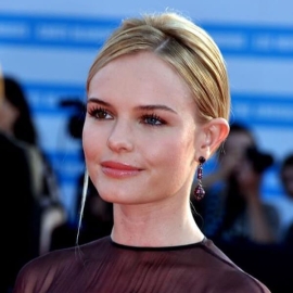 Kate Bosworth smiling