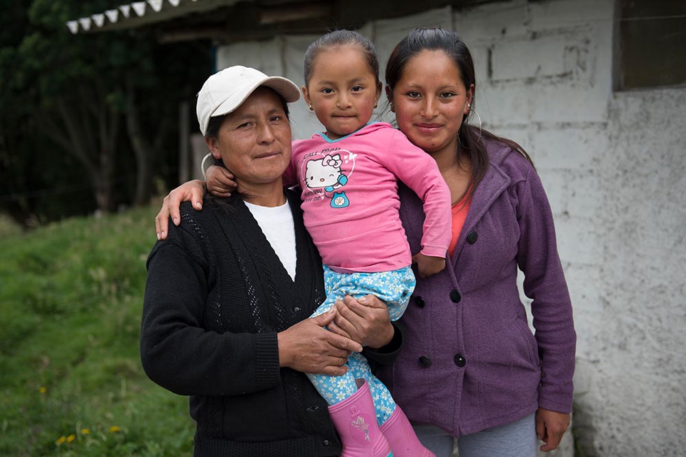 Fernanda with her family