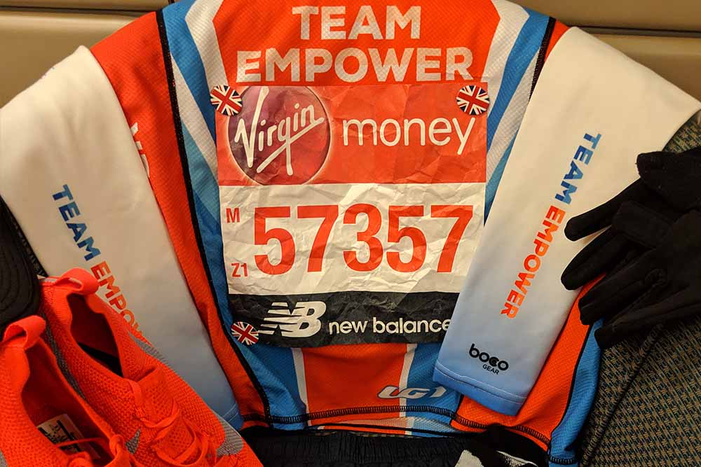 Team EMOWER marathon gear