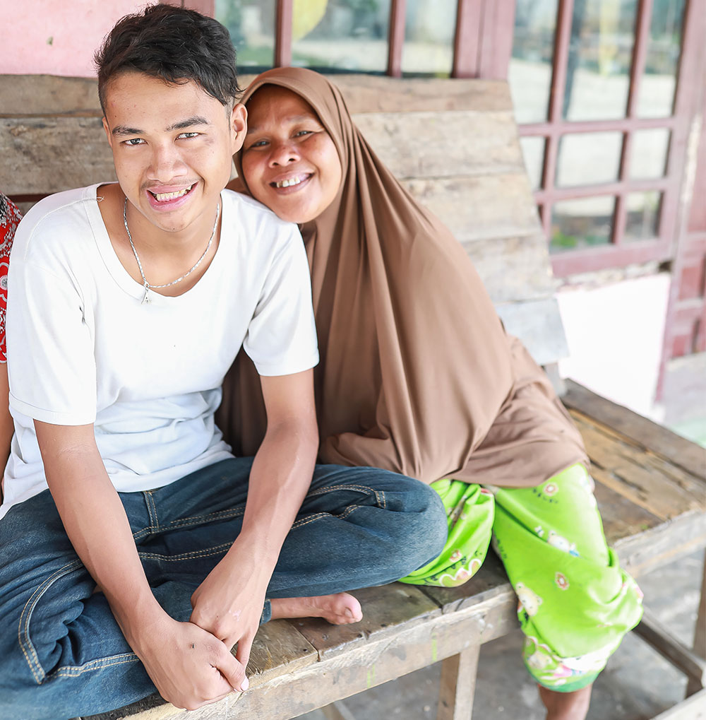 Angga with his mother