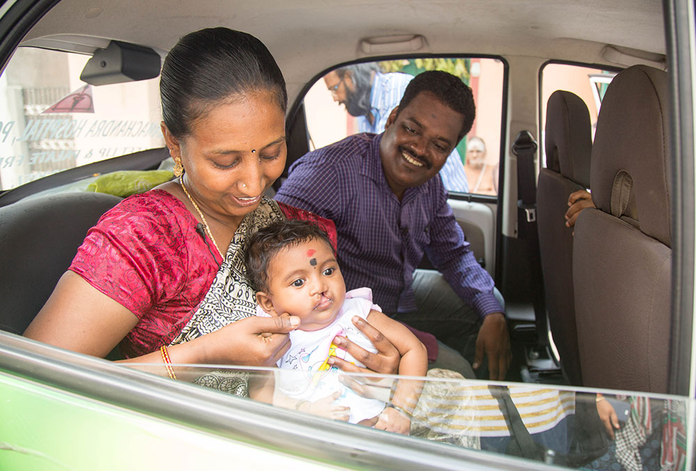 Jaya and her family on the way to the hospital