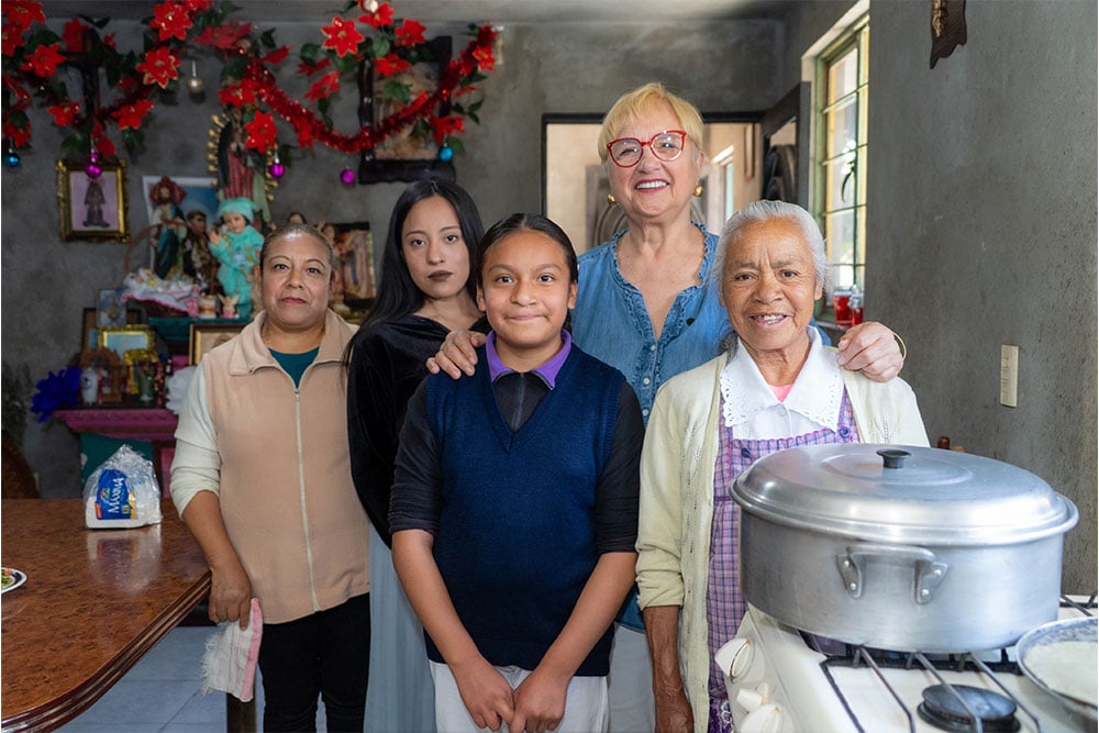 Lidia with Dalia, Norma, their mother, and grandmother