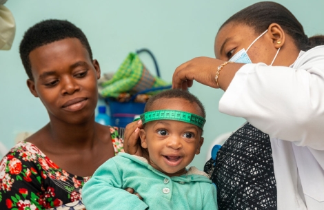 Smile Train patient Spelanzia receiving nutritional care