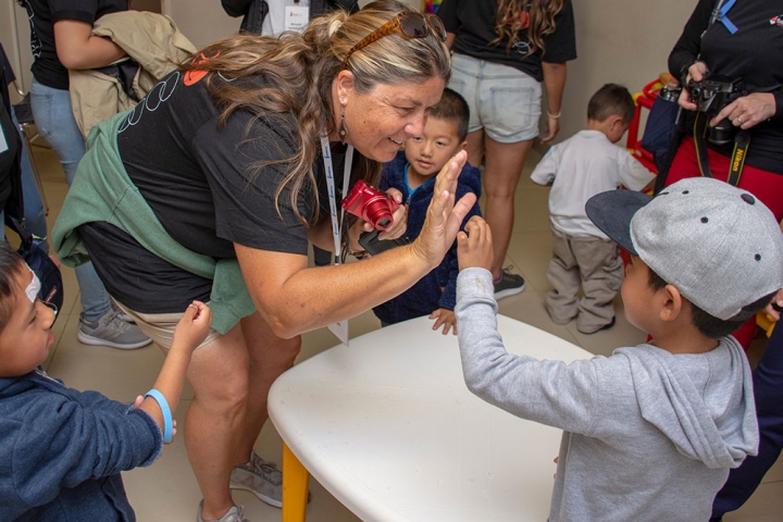 Dana meets Smile Train patients in Mexico