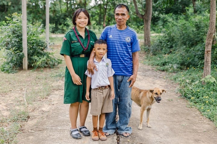 Aitya, Anuwat, and Chaipishek smiling