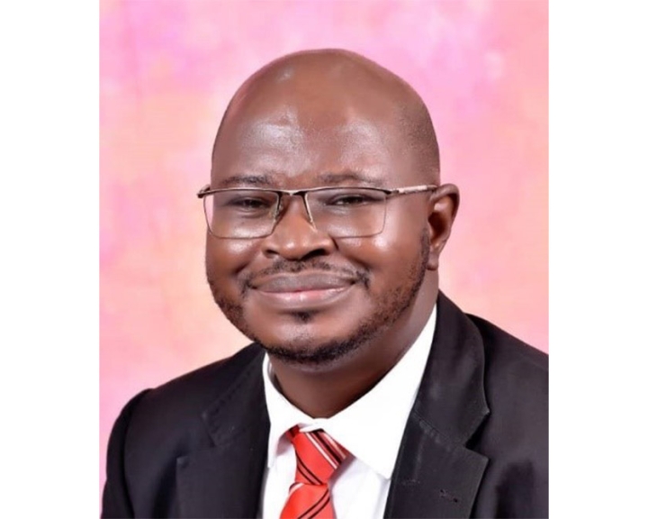 Dr. Akinwale Adeyemi Efunkoya, MD smiling headshot