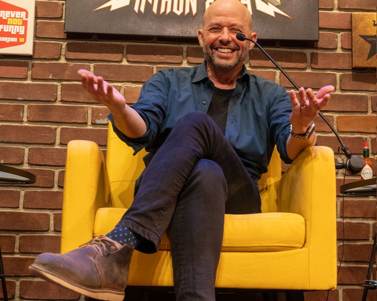 Jon Cryer smiling at Pardcast-a-Thon 2024