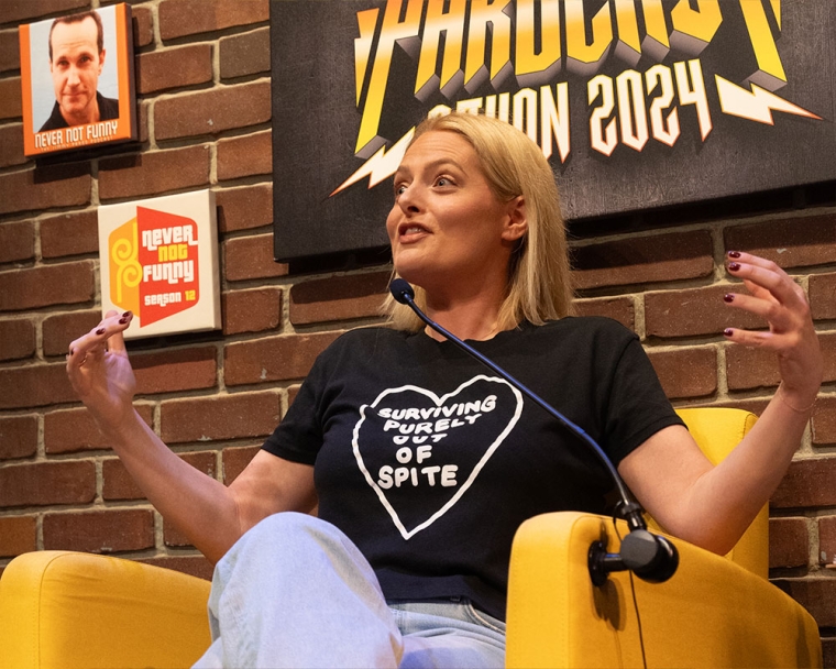Lauren Ash talking at Pardcast-a-Thon 2024